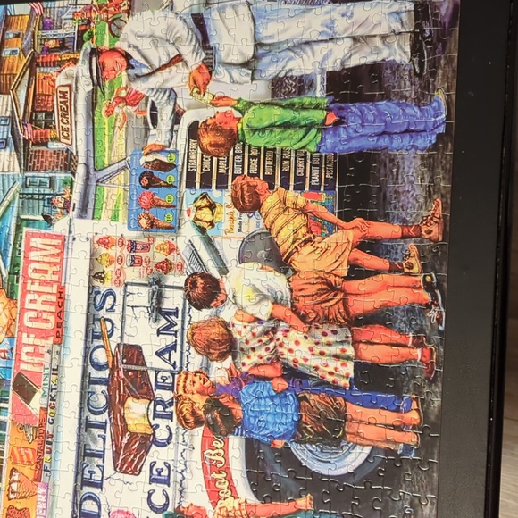 Back To The Past 750 piece puzzle - Picture 5 of 15